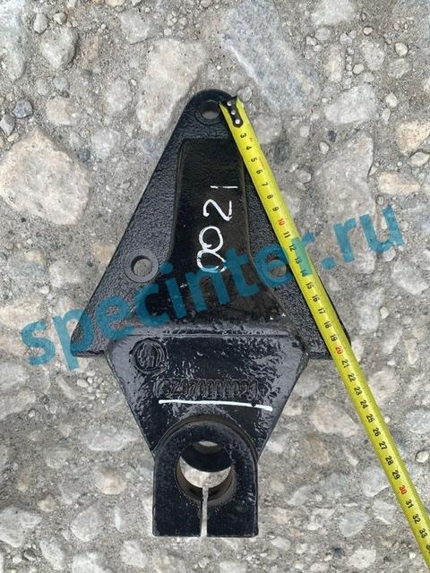 Кронштейн передней рессоры передний SH F3000 8х4